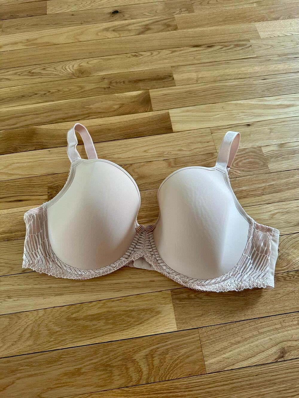 Wacoal 853117 La Femme Underwire T-Shirt Bra Size 40D